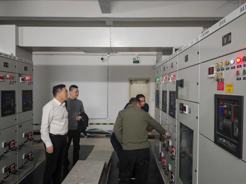 “保姆式”上门服务,助力华清电子项目高效落地